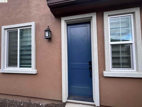 Photo of 470 Trellis Way #A, Brentwood, CA 94513 (MLS # 41118741)