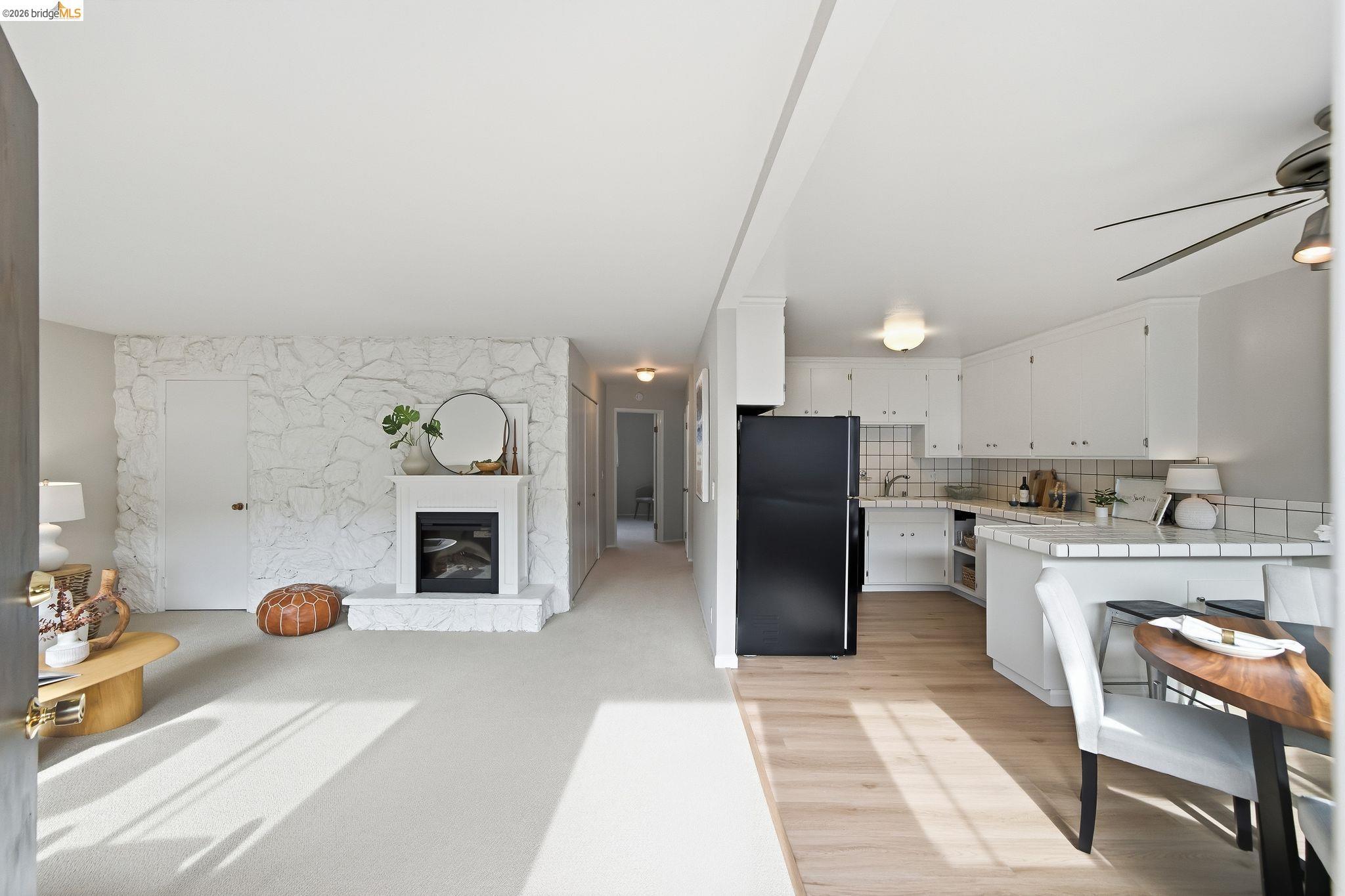 2133 Santa Clara Ave