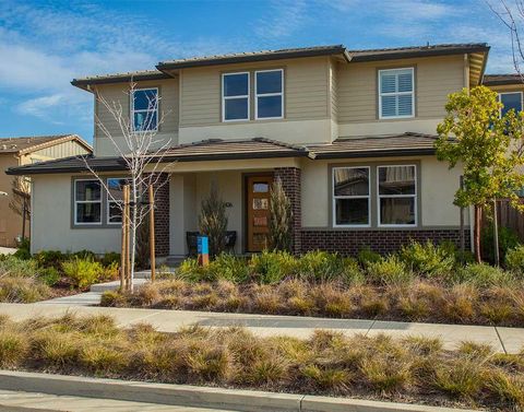 Photo of 2426 Lake Club, Fairfield, CA 94533 (MLS # ML82028716)