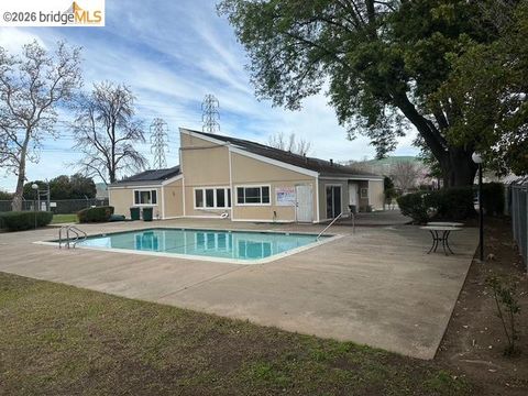 1175 Kenwal Rd Unit B, Concord, CA 94521 - #: 41127156