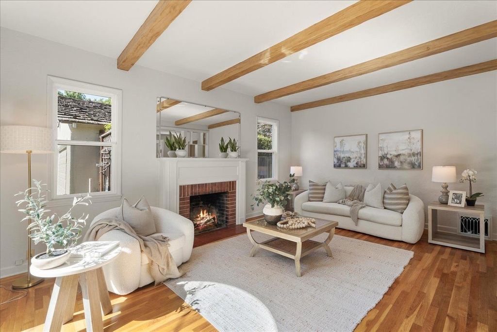 Photo of 1068 Merle Avenue, San Jose, CA 95125 (MLS # ML82043713)