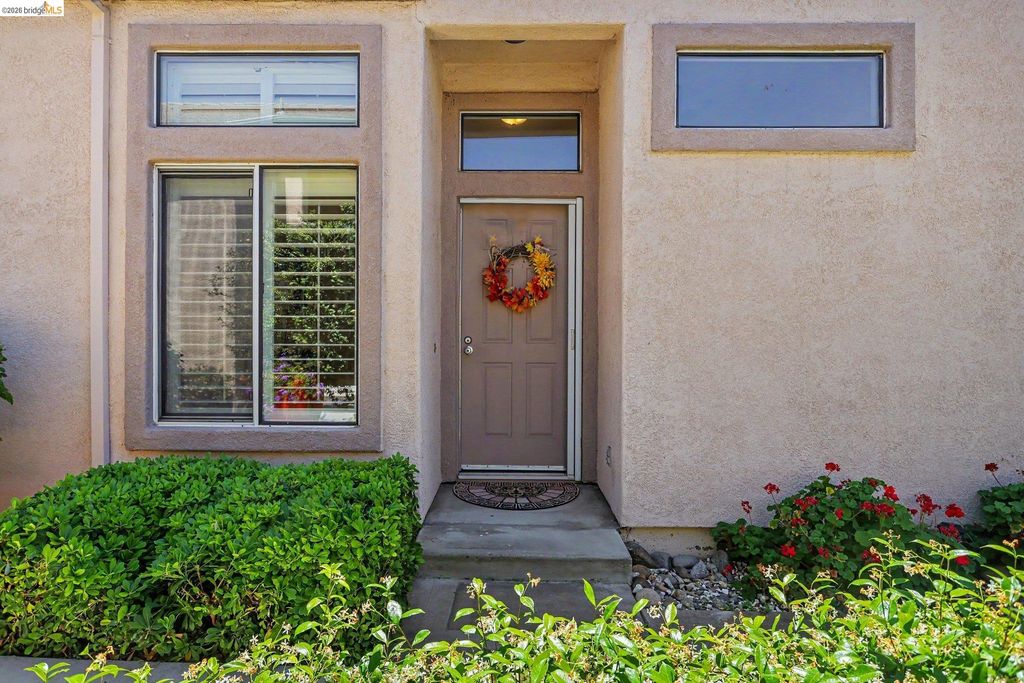 Photo of 300 Winesap Dr, Brentwood, CA 94513 (MLS # 41134812)