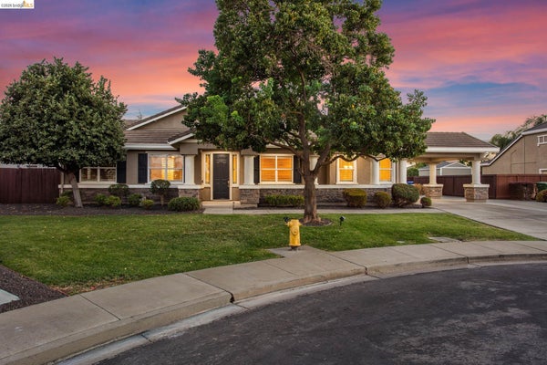 636 WARD CREEK CT, BRENTWOOD, CA 94513 - Image d9ab4e53321a1b7285e06838e3311c97/1161262425