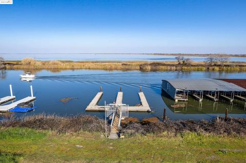Photo of 6831 Riverview Rd, Bethel Island, CA 94511 (MLS # 41090430)
