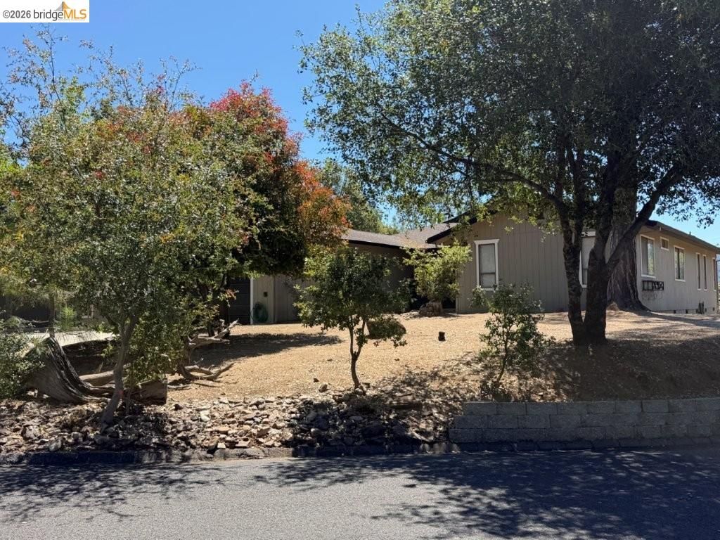 Photo of 12047 Alcan Ct., Groveland, CA 95321 (MLS # 41135431)
