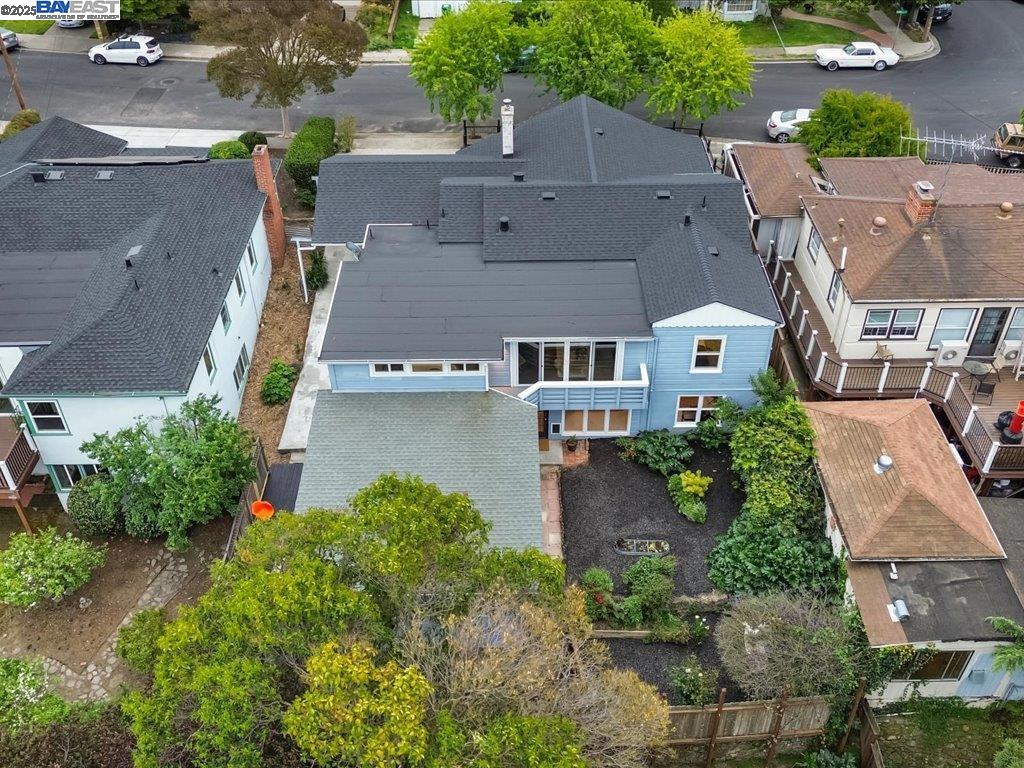 1540 Stafford Ave