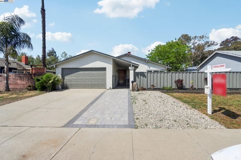 566 Cedar Dr, Livermore, CA 94551 - MLS#: 41096402