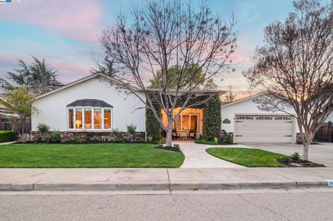 2125 Neptune Rd Livermore CA 94550
