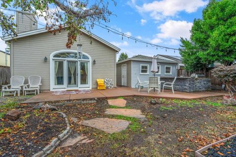 A home in San Leandro