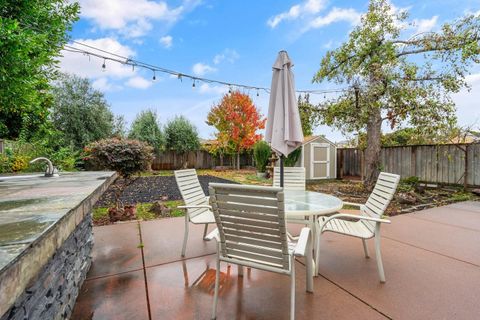 A home in San Leandro