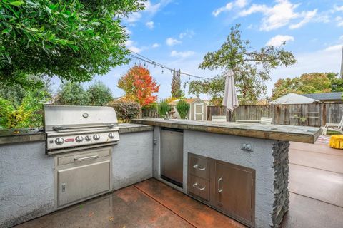 A home in San Leandro