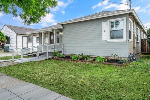 A home in San Leandro