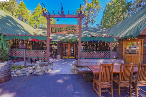 22930 TWAIN HARTE DR, TWAIN HARTE, CA 95383 - Image db07b6ad7ab66824860edbafbe1ab382/1237353738