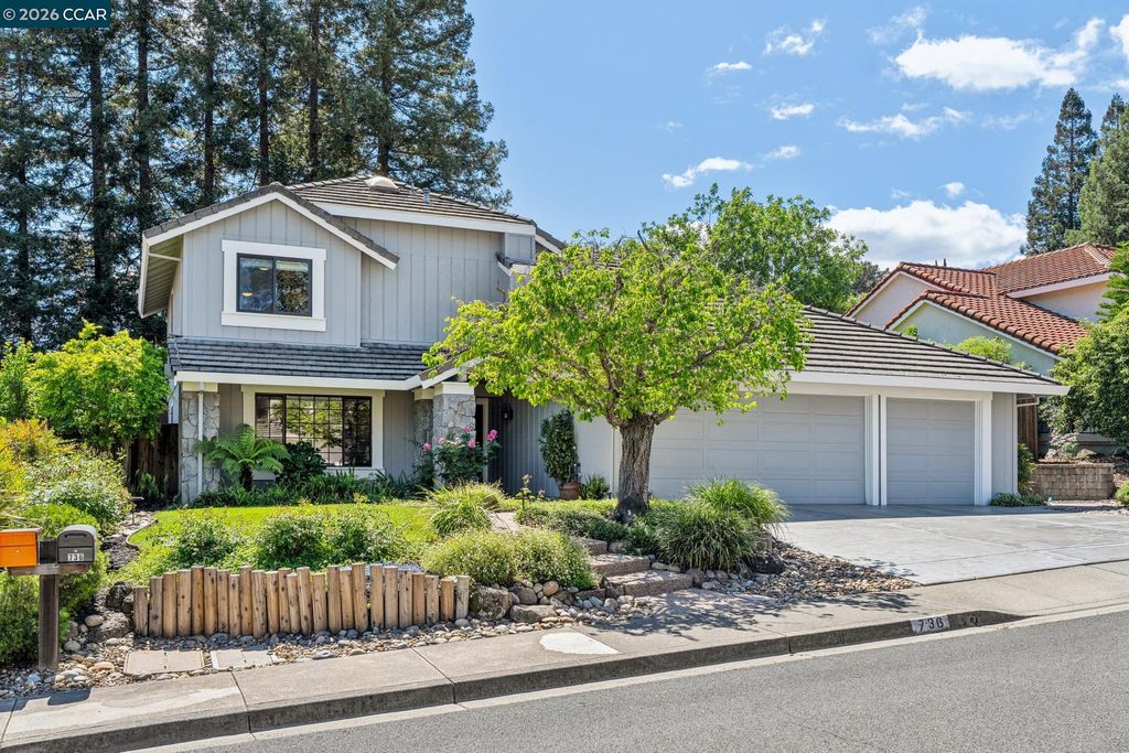 Photo of 736 Twinview Pl, Pleasant Hill, CA 94523 (MLS # 41129710)