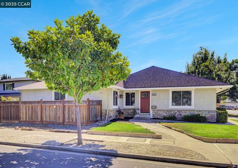 Photo of 3958 W Las Positas Blvd, Pleasanton, CA 94588 (MLS # 41116507)