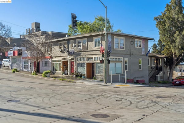 3001 MACARTHUR BLVD, OAKLAND, CA 94602 - Image dbb193b94db2177eaa9654acf7b76eba/3388574499