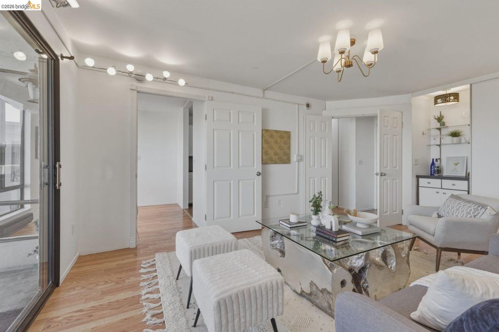 Photo of 6 Commodore Dr #C450, Emeryville, CA 94608 (MLS # 41126972)