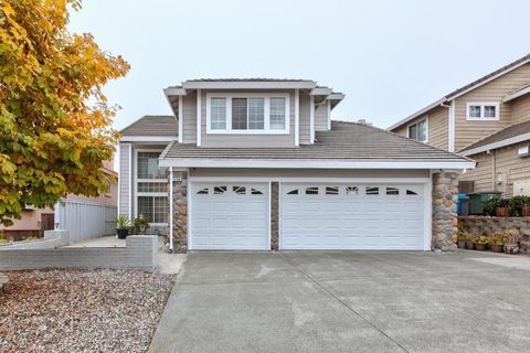 Photo of 559 Topley Court, Vallejo, CA 94591 (MLS # ML82029410)