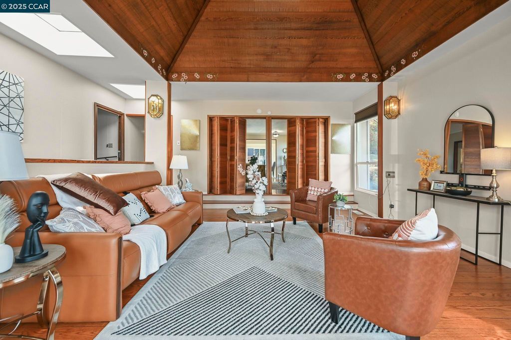 Photo of 6524 Alta Vista Dr, El Cerrito, CA 94530 (MLS # 41115568)