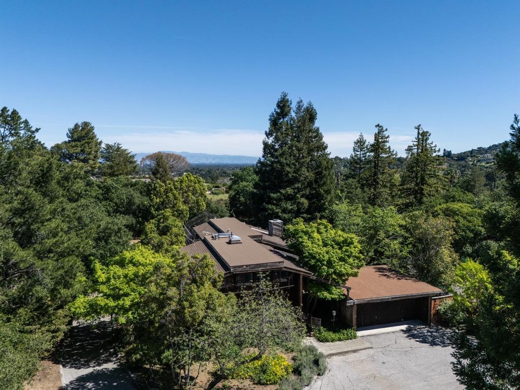 Photo of 12544 Corbetta Lane, Los Altos Hills, CA 94022 (MLS # ML82041013)