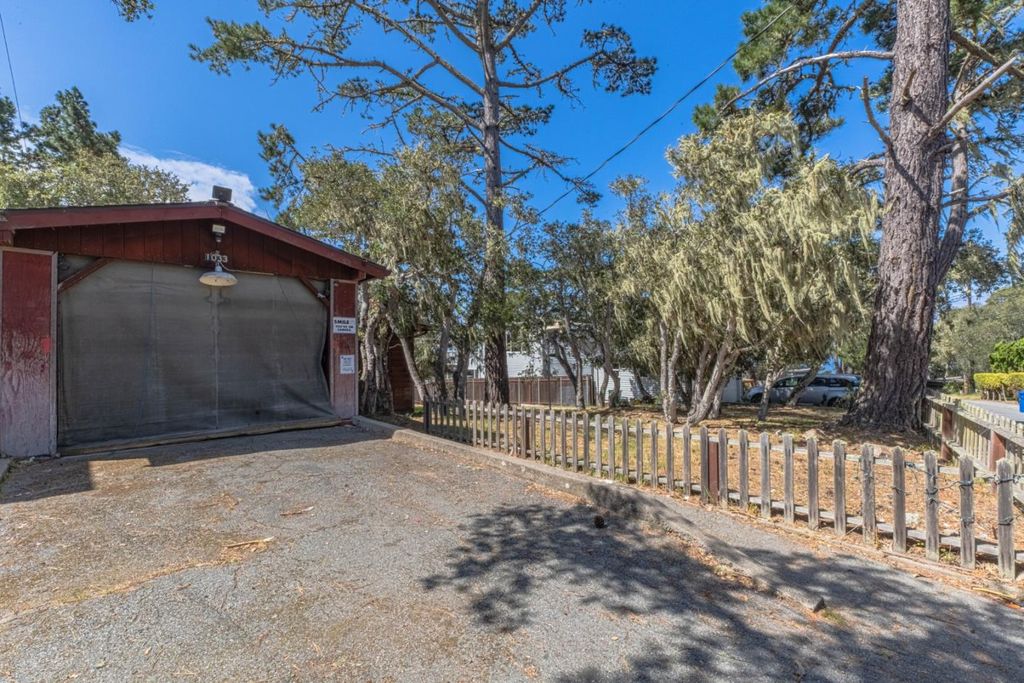 Photo of Pacific Grove, CA 93950 (MLS # ML82040999)
