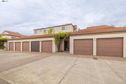 21103 Gary Dr Unit 318A, Castro Valley, CA 94546 - #: 41128990