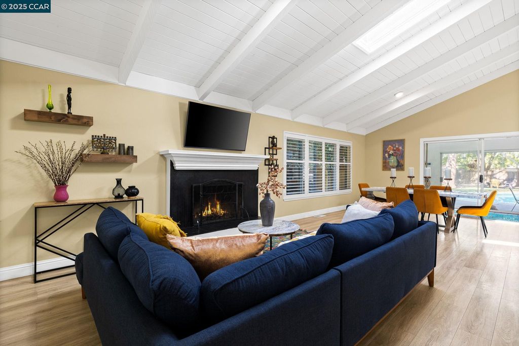 Photo of 55 Normandy Ln, Walnut Creek, CA 94598 (MLS # 41116283)