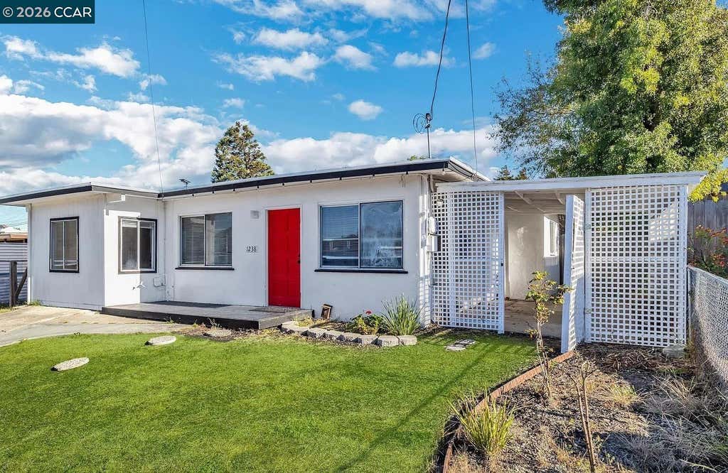 Photo of 1238 Frances Rd, San Pablo, CA 94806 (MLS # 41145838)