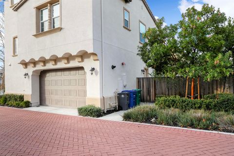 A home in San Ramon