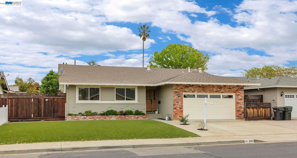 Photo of 980 Lucille Street, Livermore, CA 94550 (MLS # 41129089)