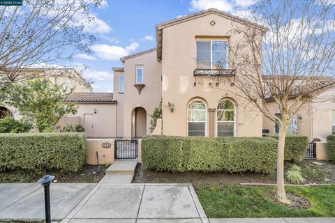 A home in San Ramon