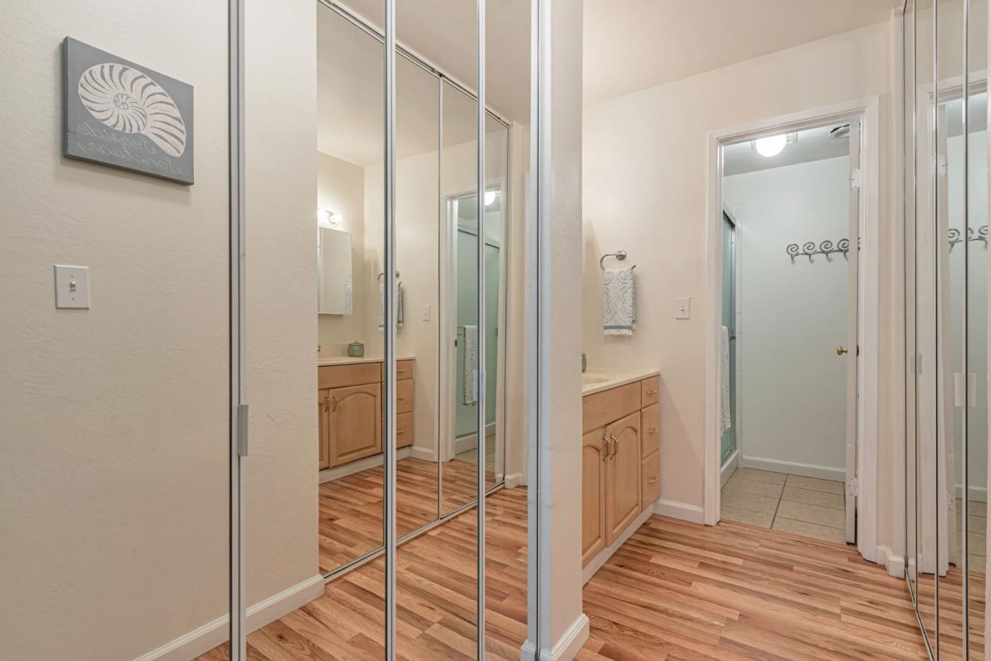 Santa Clara, California 95051, United States, 2 Bedrooms Bedrooms, ,2 BathroomsBathrooms,Residential,Pending,194746