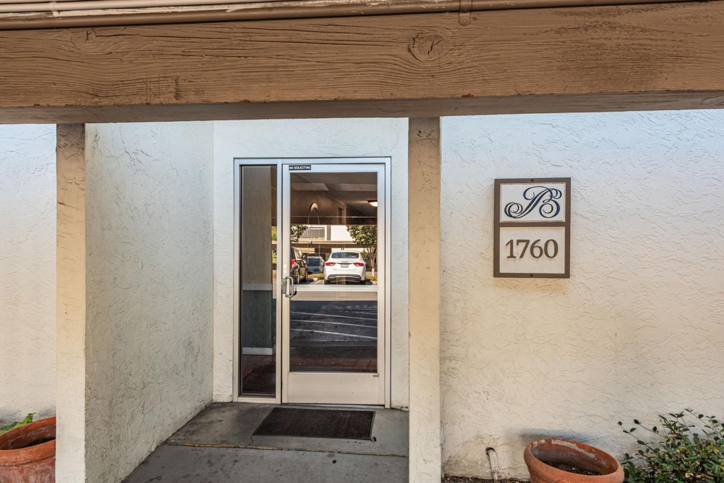 Santa Clara, California 95051, United States, 2 Bedrooms Bedrooms, ,2 BathroomsBathrooms,Residential,Pending,194746