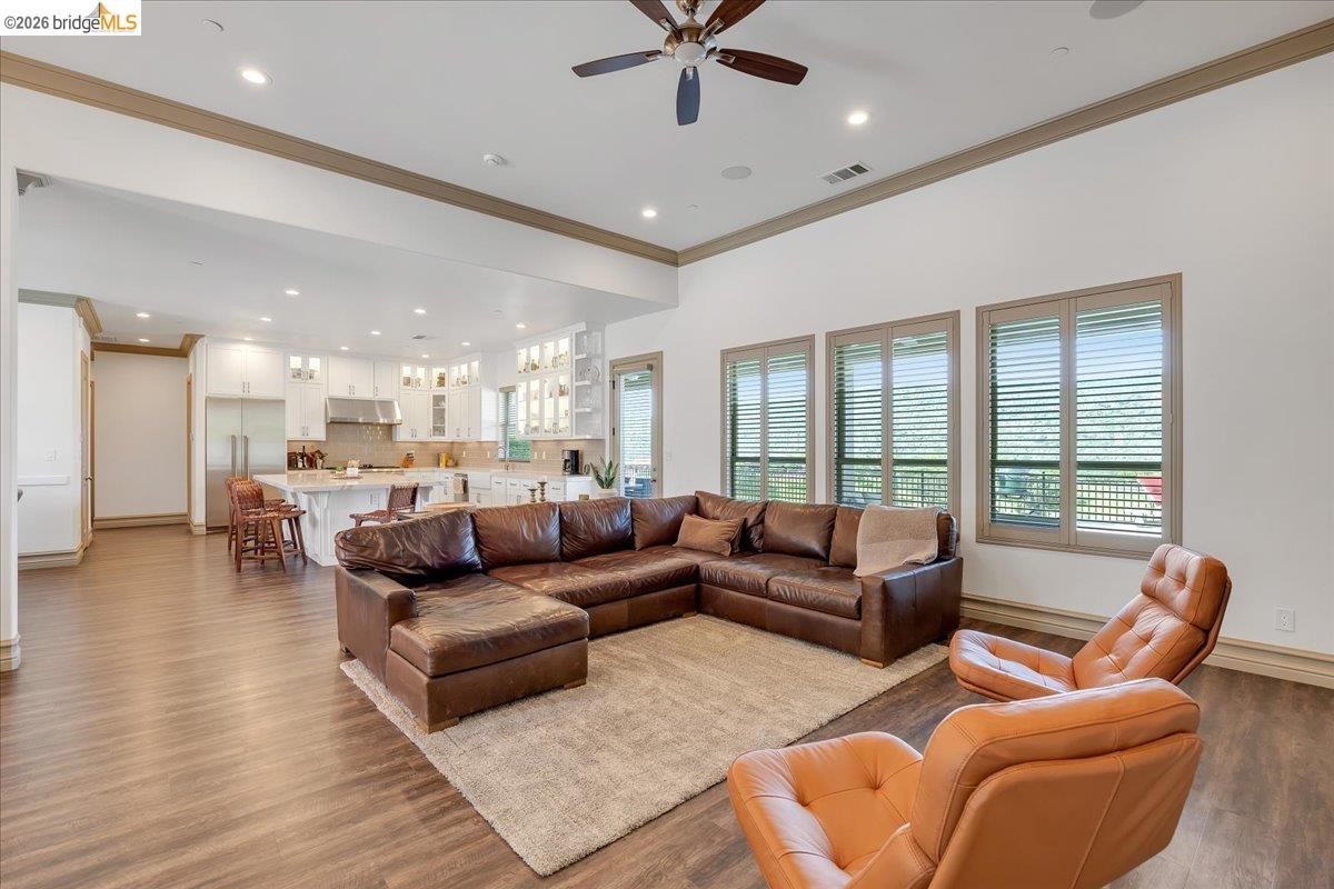 Copperopolis, California, 95228, United States, 3 Bedrooms Bedrooms, ,4 BathroomsBathrooms,Residential,Active,2033683