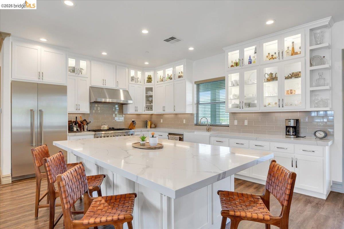 Copperopolis, California, 95228, United States, 3 Bedrooms Bedrooms, ,4 BathroomsBathrooms,Residential,Active,2033683