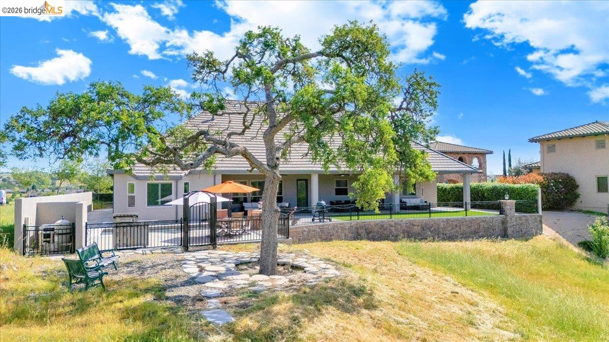 Copperopolis, California, 95228, United States, 3 Bedrooms Bedrooms, ,4 BathroomsBathrooms,Residential,Active,2033683