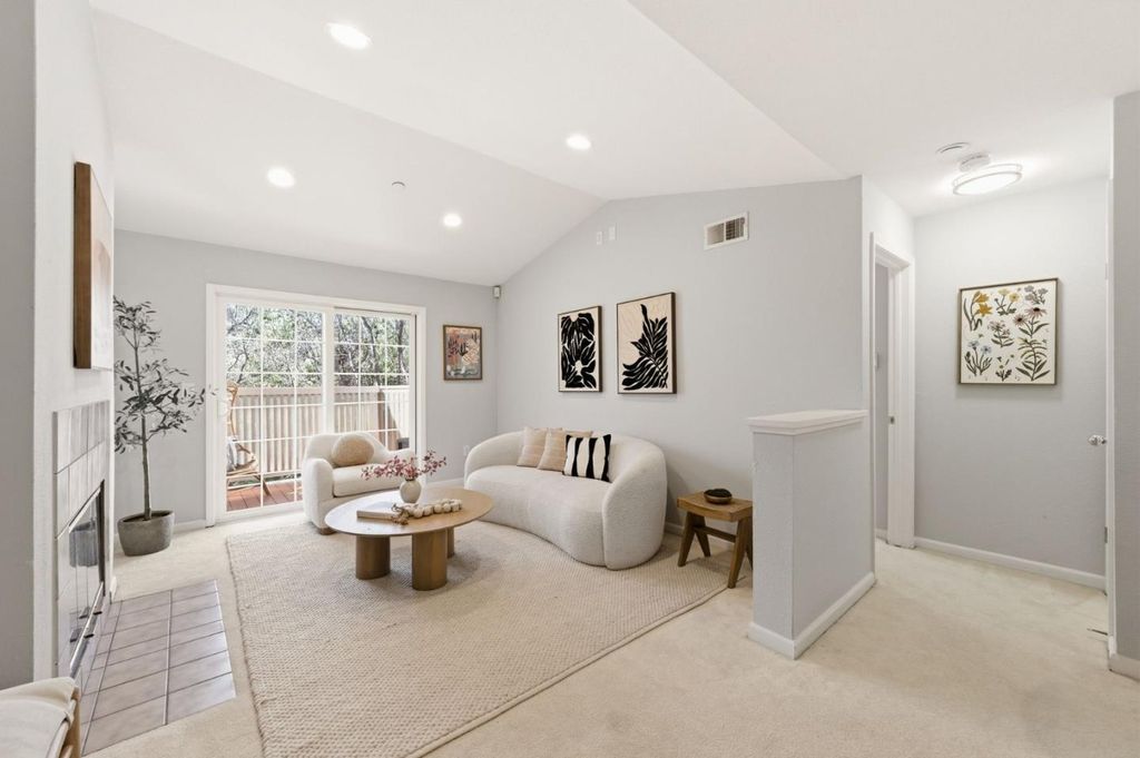 Photo of 602 Arcadia Terrace #305, Sunnyvale, CA 94085 (MLS # ML82039152)