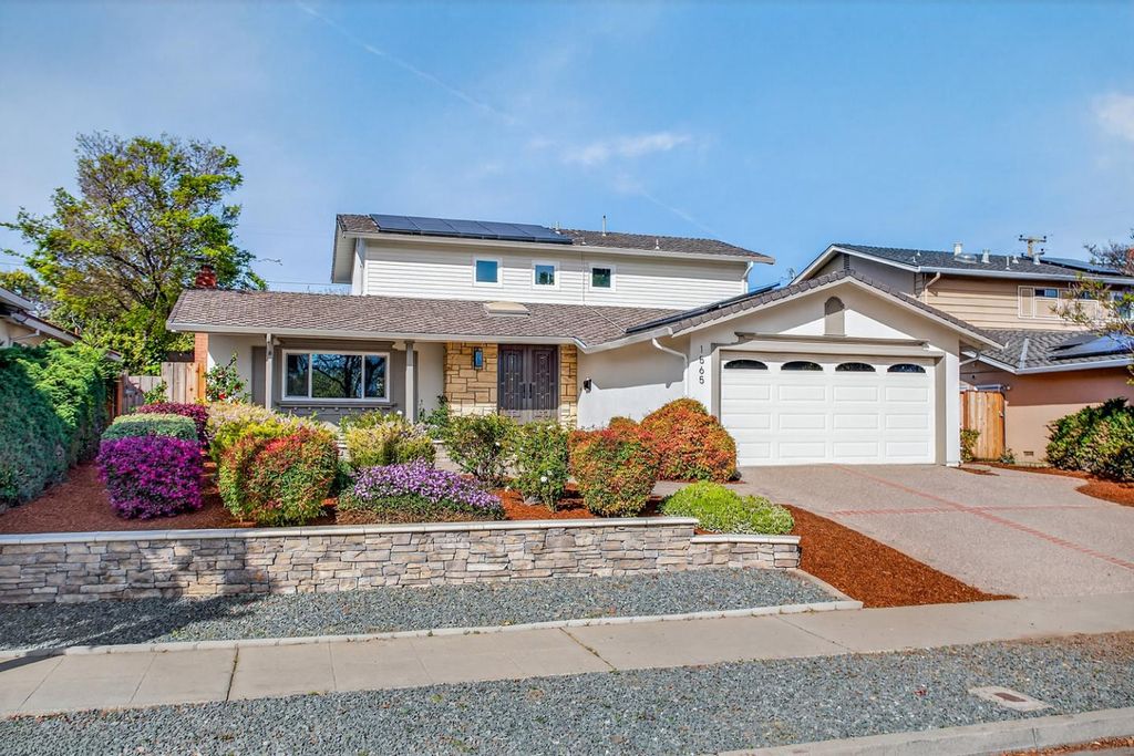 Photo of 1565 Blackhawk Drive, Sunnyvale, CA 94087 (MLS # ML82038884)