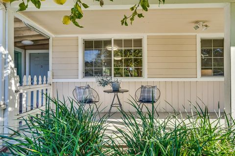 A home in East Palo Alto