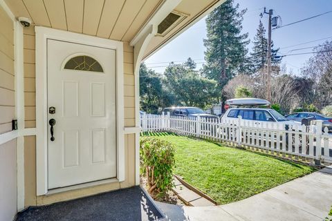 A home in East Palo Alto