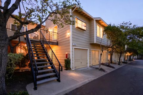 Photo of 2436 Sebastopol Ln #2, Hayward, CA 94542 (MLS # 41123216)