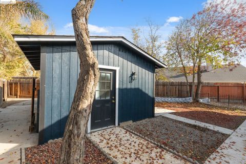 A home in Los Banos