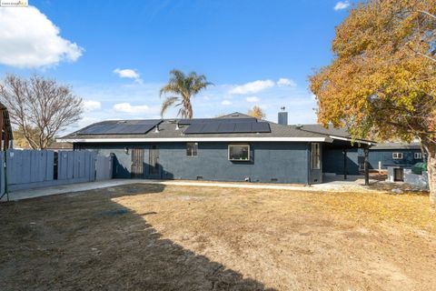 A home in Los Banos