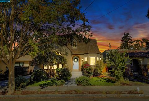 A home in San Leandro