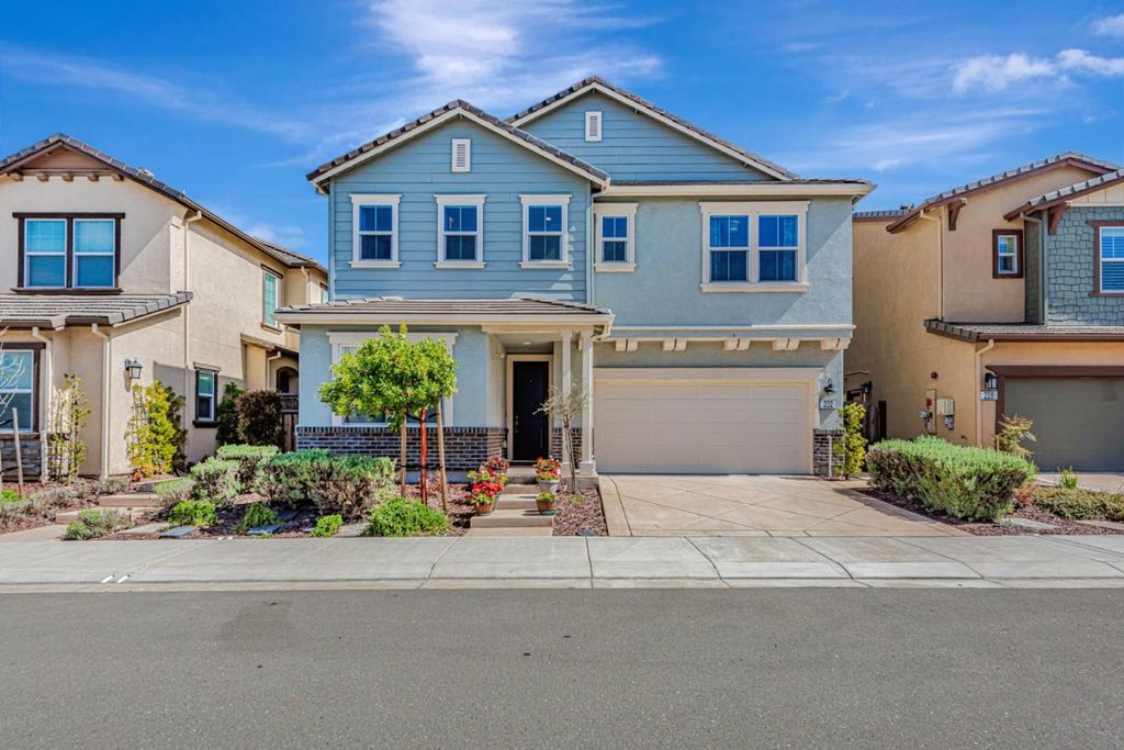 Photo of 232 Via Encanto, San Ramon, CA 94583 (MLS # ML82030535)
