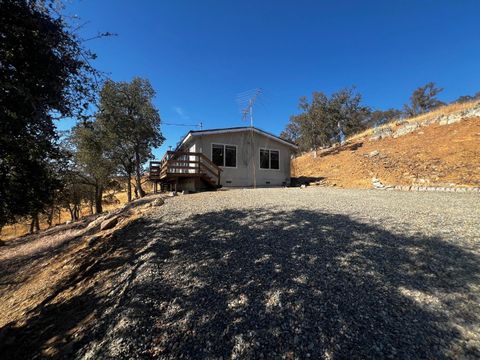 A home in La Grange