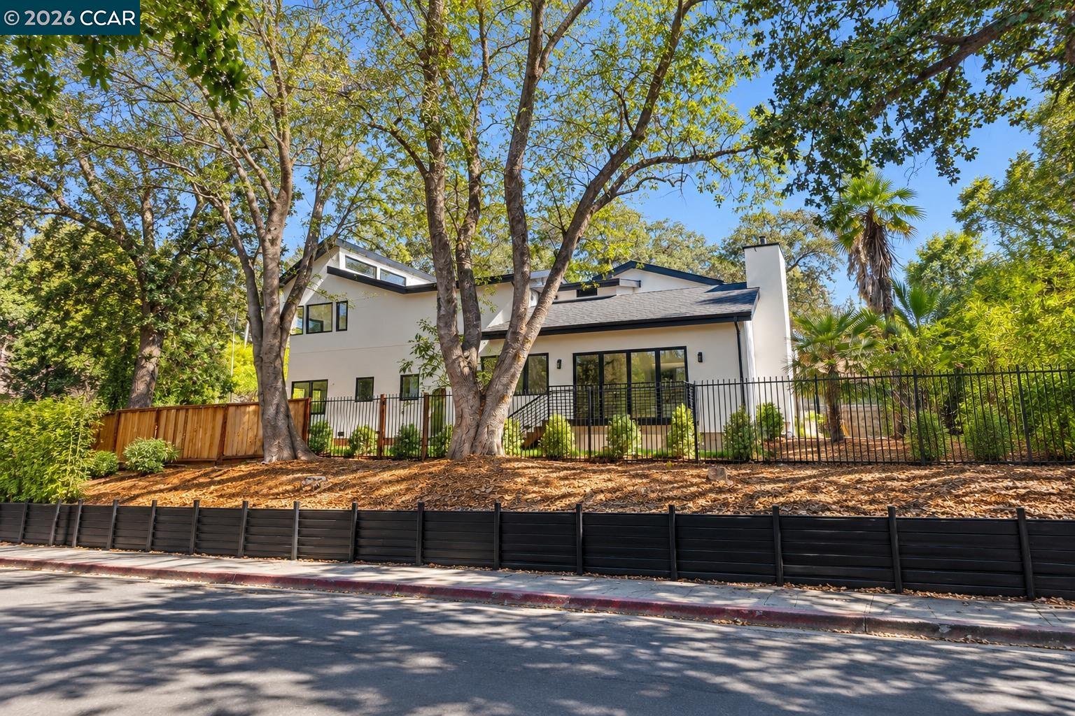 1374 Homestead Ave.