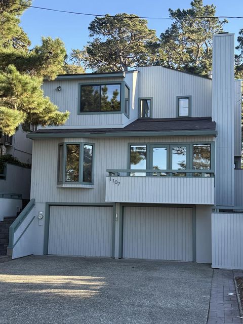Photo of 1107 Austin Avenue, Pacific Grove, CA 93950 (MLS # ML82028865)