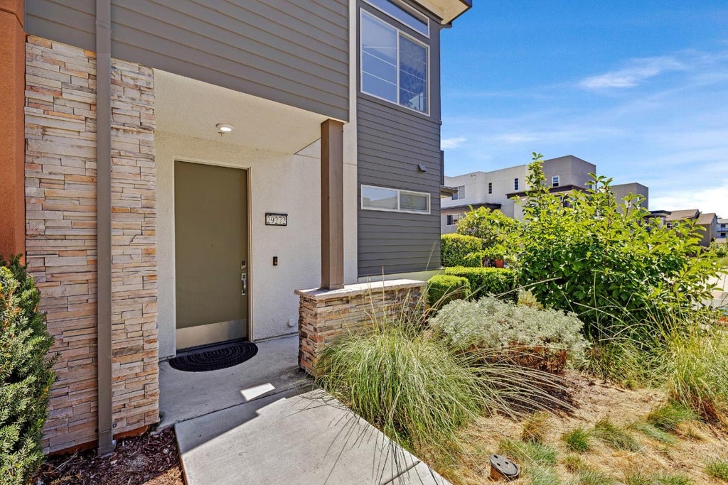 Photo of 29272 Hub Lane, Hayward, CA 94544 (MLS # ML82056252)