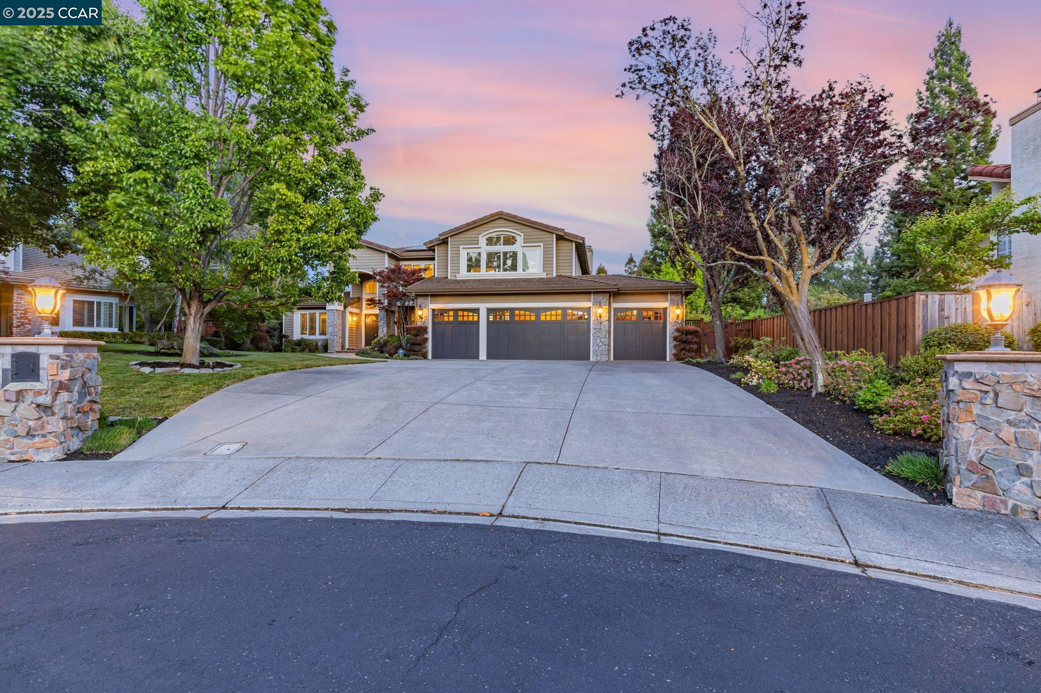 70 Crestridge Court